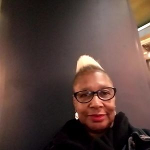 Meet your Posher, Brenda